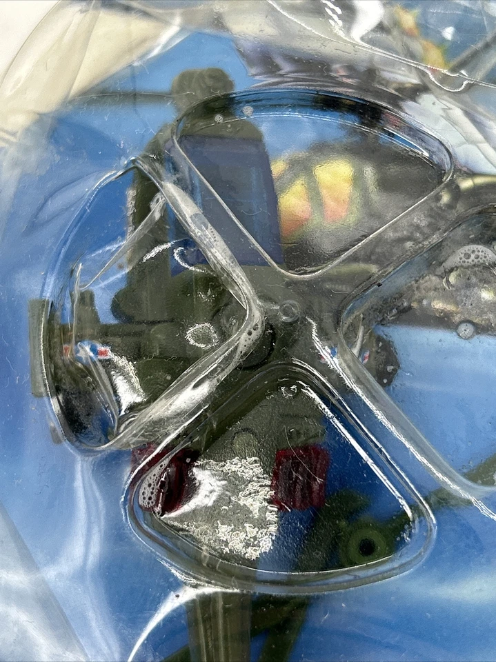 Soma Air Fighter No. Helicóptero militar motorizado Pull 'n Go AH-64 452 Foto 4 de 4