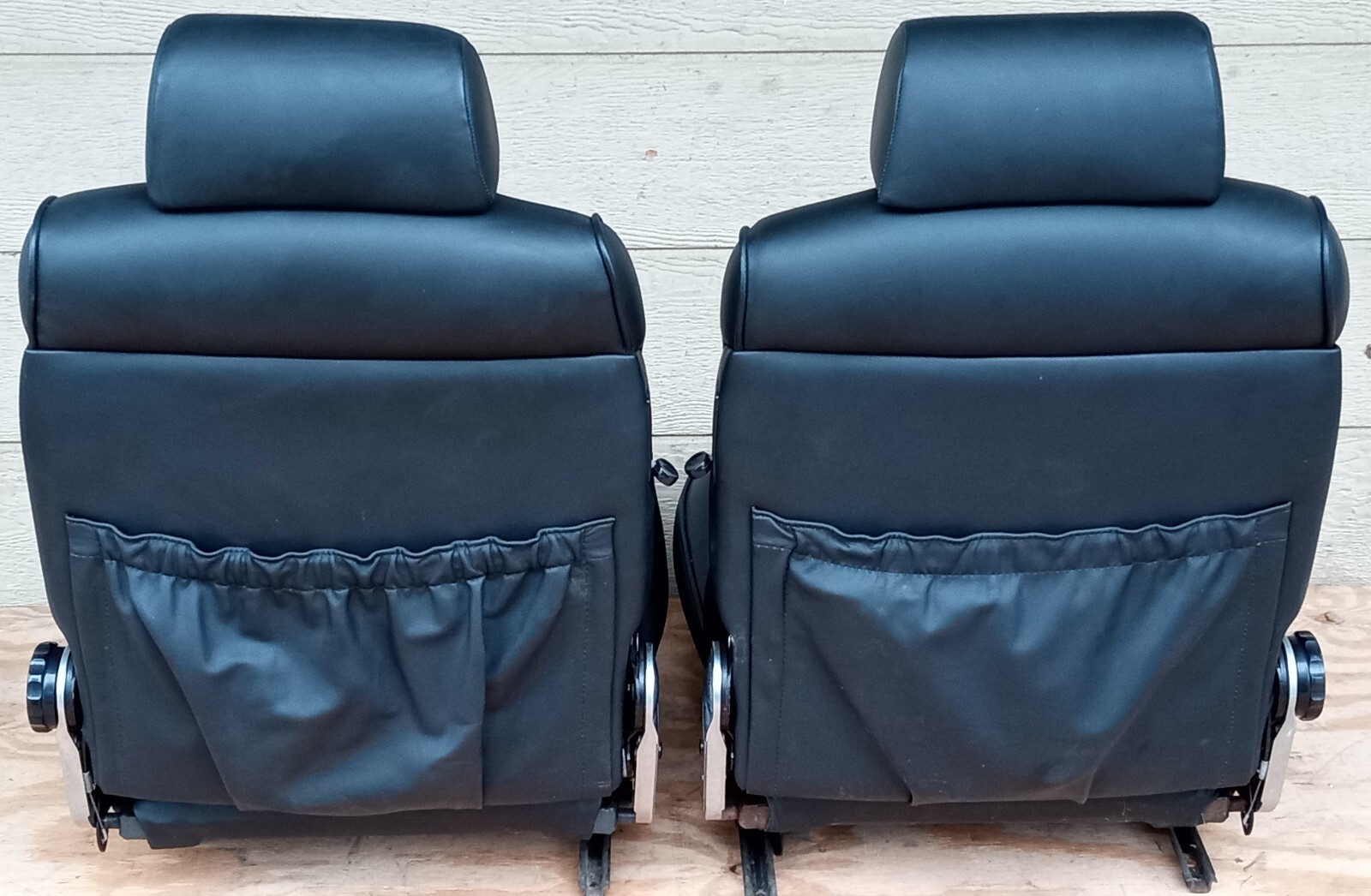 Ferrari 365 GT4 2+2 Interior Leather Front and Rear Seats_255-66-001-00_GENUINE