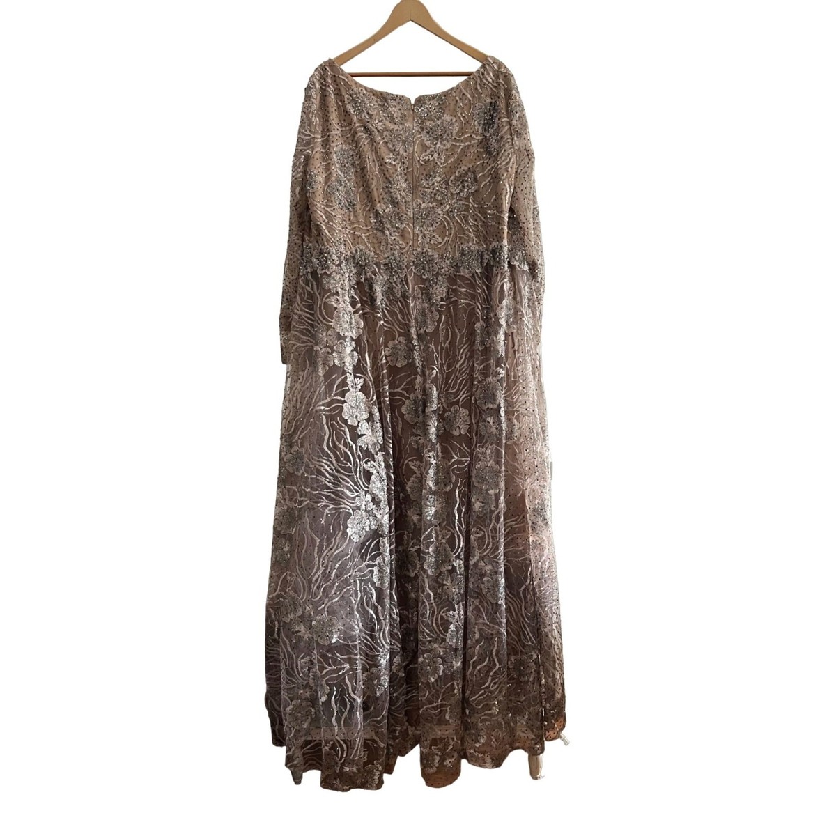 新品⭕️Mac Duggal ビジュー　ビーズ　装飾　チュールロングドレス　希少 新品⭕️Mac Duggal ビジュービーズ装飾チュールロングドレス希少