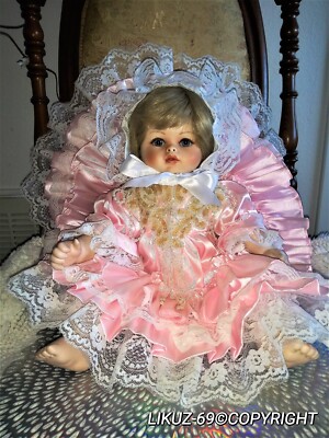 Rustie Museum Of Fine Collectibles 18'' Little Sparkle Doll Excellent Condition