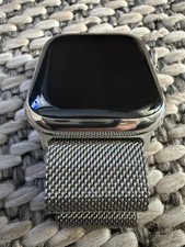 Apple Watch Series 9 45mm Stainless Steel Silver GPS with milanese loop bracelet