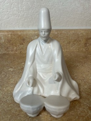 Japanese Export Figurine   Whirling Dervish Musician Meditation Praying Signed
