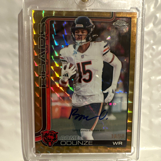 2025 Topps Chrome Football Rome Odunze Gold Refractor Auto BA-RO 16/50 Bears