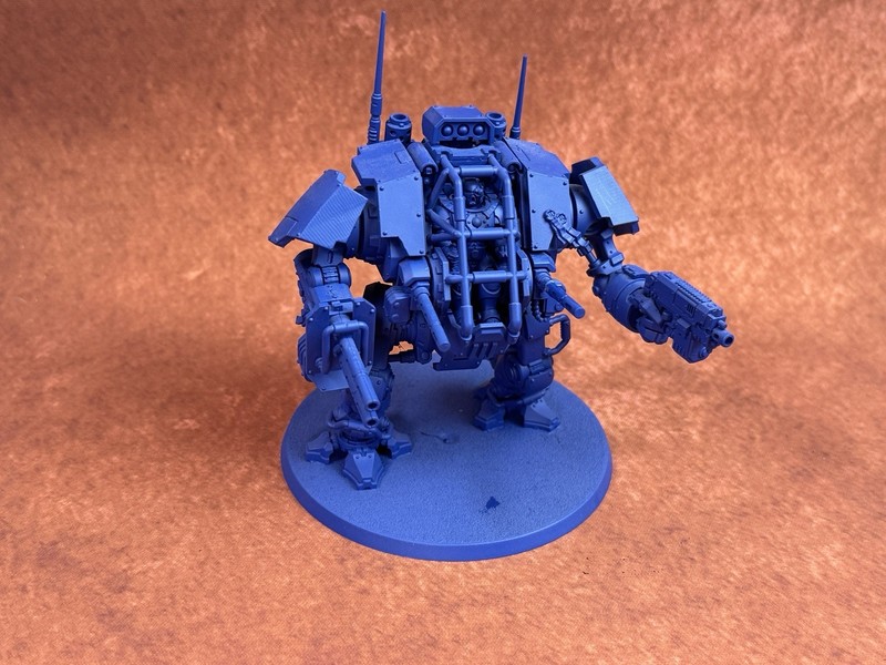 Games Workshop Warhammer 40k Space Marines Primaris Invictor Tactical Warsuit