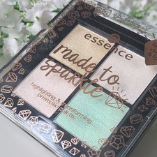 essence Made to Sparkle Highlighting Transforming Prismatic Palette Highlighter