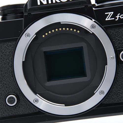 Nikon Z fc Z 28mm F/2.8 Lens Kit Black #190 - Picture 9 of 12