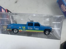 Action Racing Collectables 1/64 Jeff Gordon Dually 1 of 15,000