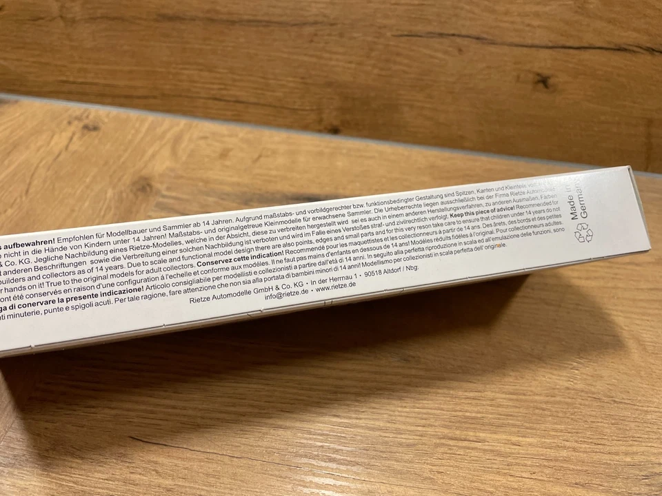 Rietze 1/87 Solaris Gelenkbus Urbino 18 Werbemodell blau in OVP - Bild 2 von 2