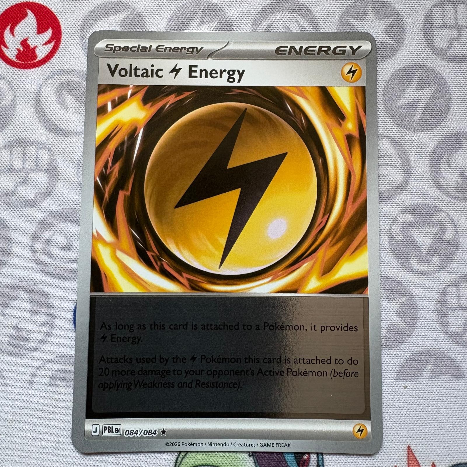 Voltaic Lightning Energy 084/084 Rare Pitch Black Pokemon Reverse Holo Near Mint