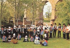 19 SAINT PANTALEON DE LARCHE FOLKLORE LIMOUSIN