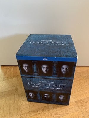 Game of Thrones Staffel 6 Blu-ray mit Eisener Thron als Buchstütze - sehr gut