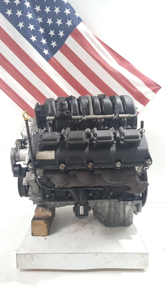 Motor für Chrysler 300C Grand Cherokee 5,7 V8 EZB R2857367AA 68266874AA - Imagem 2 de 4