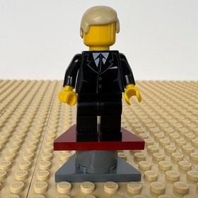 LEGO Creator, Grand Emporium: Mannequin Groom + Stand, twn101, 10211, 2010