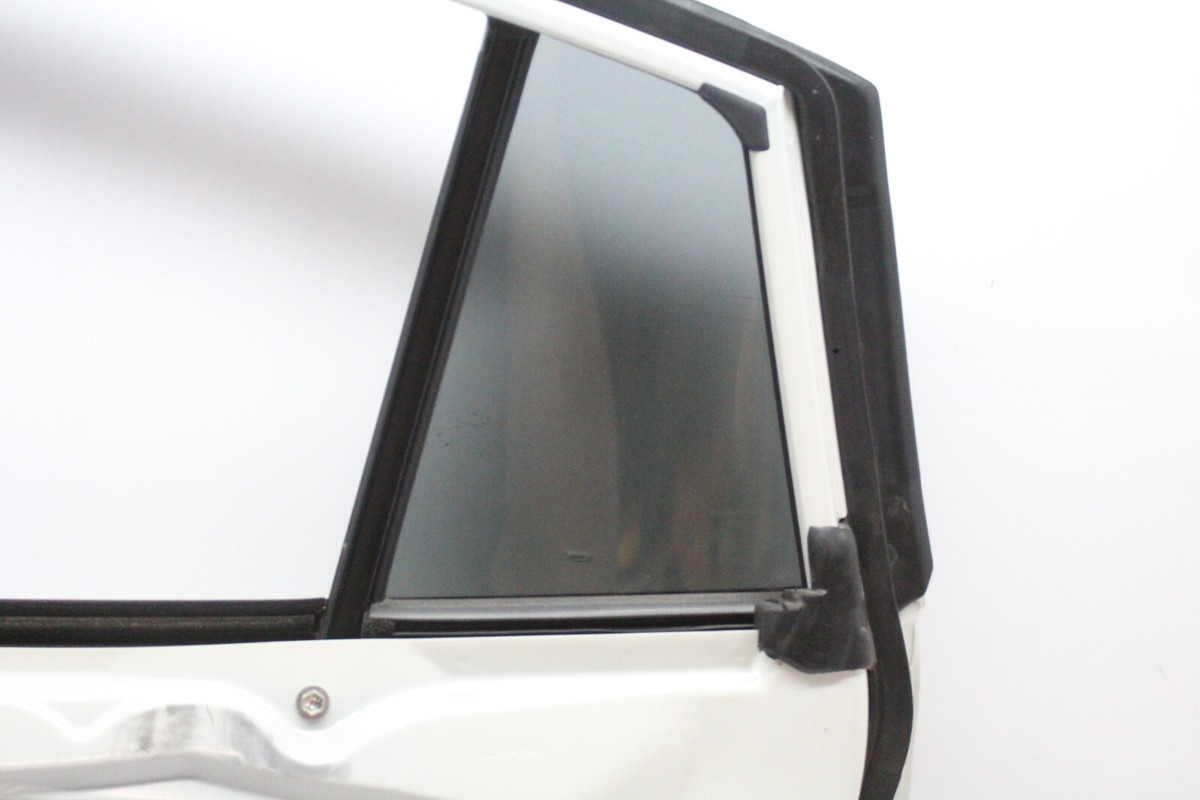 2019 SUBARU CROSSTREK REAR RIGHT DOOR ASSEMBLY COOL WHITE OEM 18