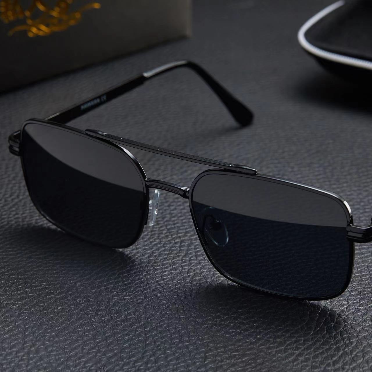polarized round frame metal frame Sunglasses for Men's