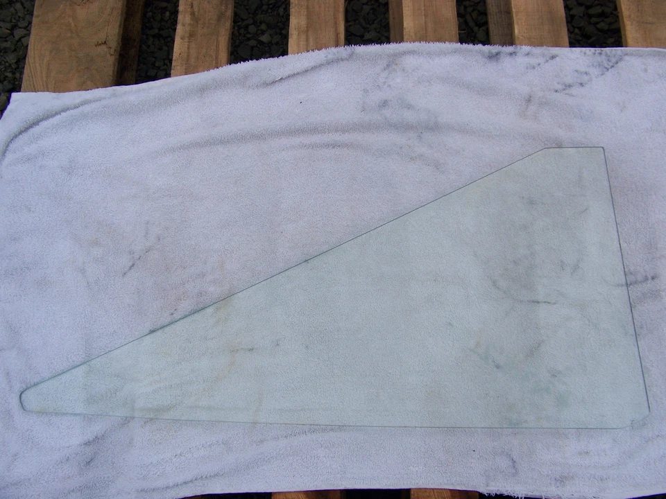 1966 67 PLYMOUTH B BODY DRIVER SIDE QUARTER GLASS BELVEDERE SATELLITE GTX - Image 2 of 2