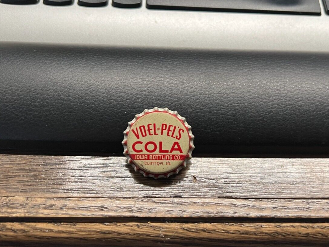 UNUSED VOELPEL'S COLA SODA POP CORK BOTTLE CAP CROWN IOWA BOTTLING