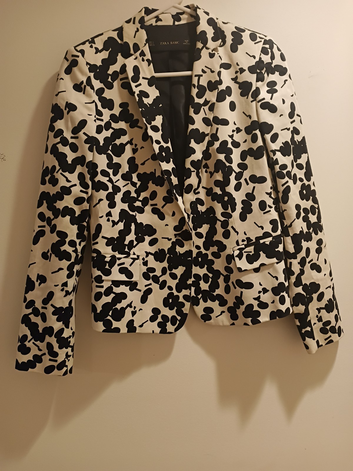 Zara Basic Formal Patterned Blazer with Shoulder … - image 1