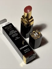 CHANEL Rouge Coco Flash Hydrating Vibrant Shine Lip Colour 176 Escapade