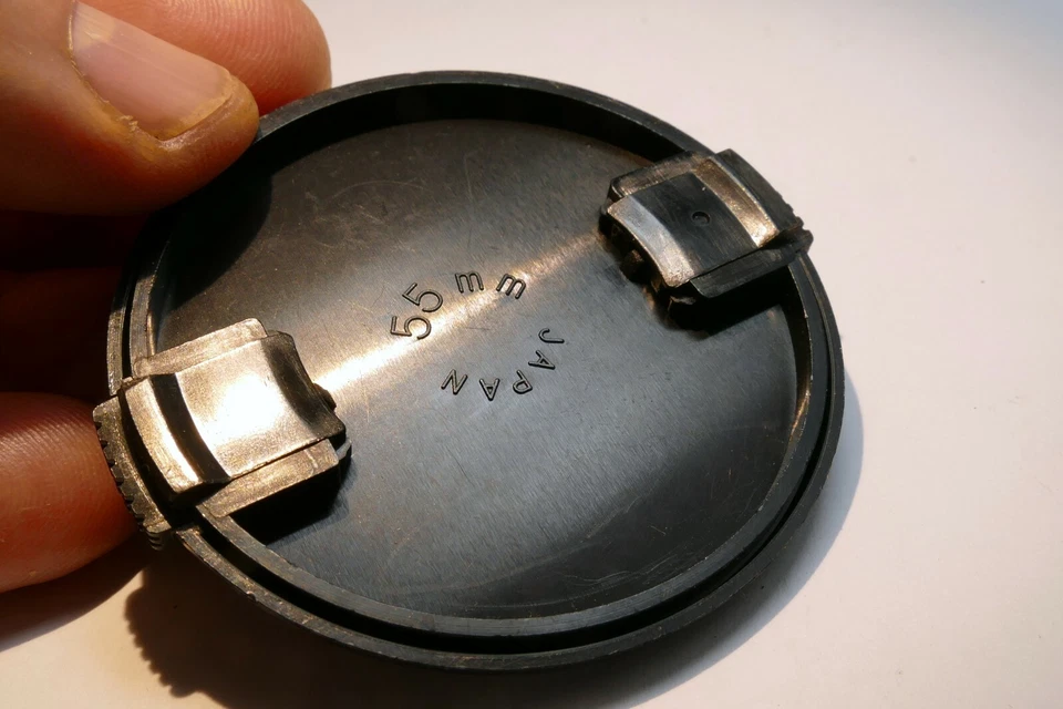 Tokina 55mm Front Cap Plastic center snap on for AT-X Macro 90mm F2.5 - Image 3 of 4