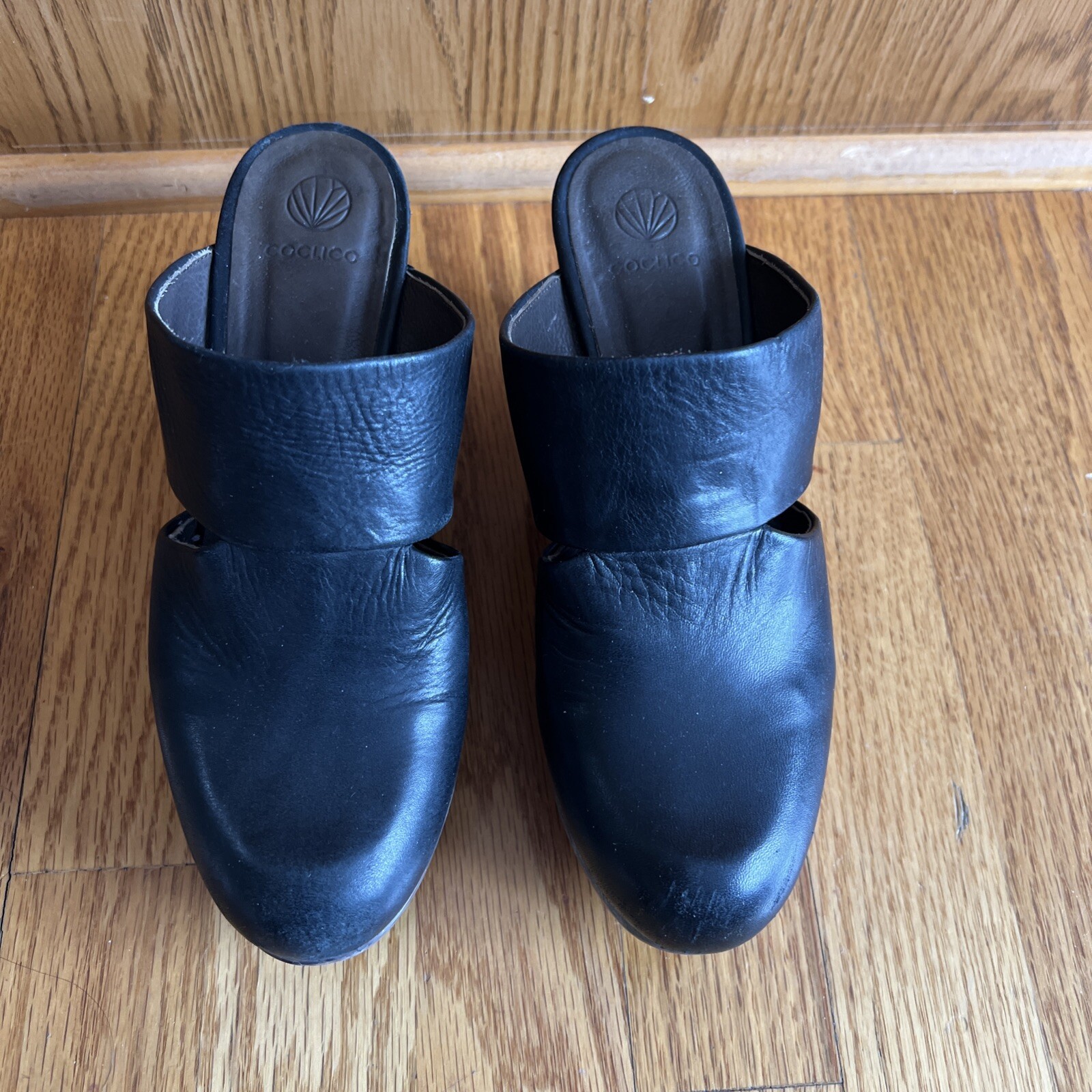 SAOLA Zoccoli zeppa Coclico Nocciola taglia 37 nero suola legno pelle morbida ritagliati casual