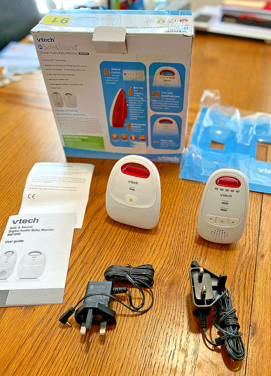 VTech Safe and Sound Digital Audio Baby Monitor BM1000 Red NEW