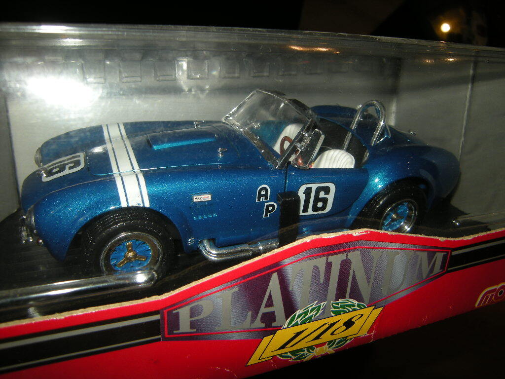 Majorette Platinum Shelby Cobra 427 S/C 1964 – 1/18 – Américaine Occasion