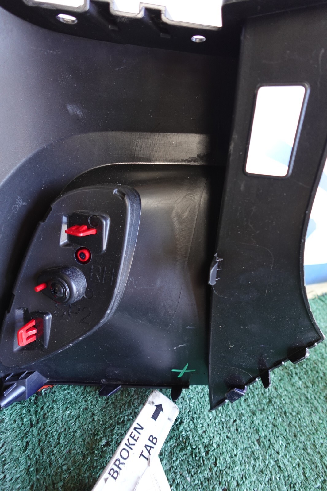 2020 2021 2022 KIA SELTOS RIGHT REAR BUMPER UPPER CORNER PIECE OEM AW67661