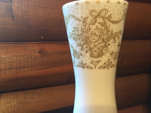 White Rosenthal Bud Vase with Gold Bird Floral Design Wedding VTG - Picture 2 of 4