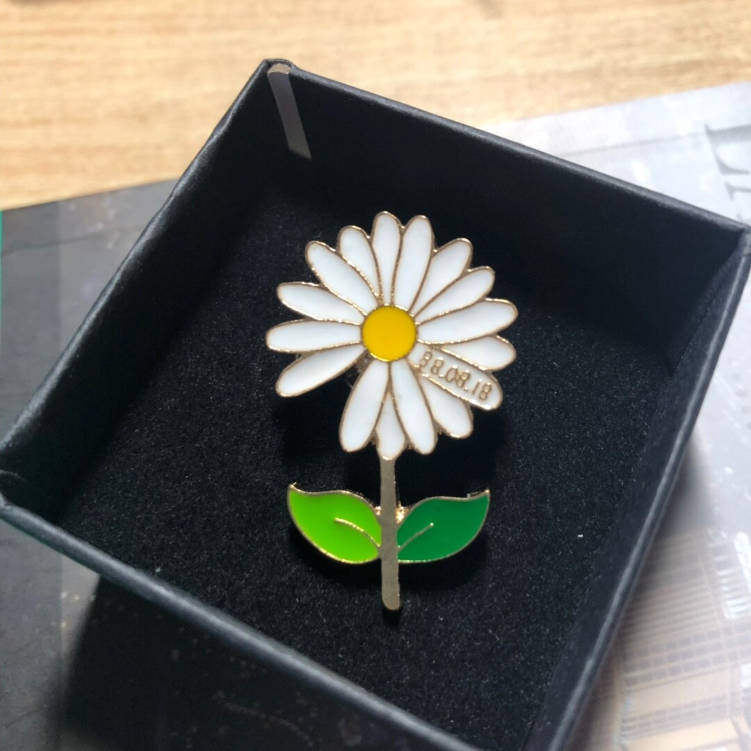 PEACEMINUSONE DAISY PIN SET #2 /