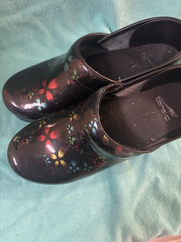 Dansko Professional Women’s 8.5 Leather Slip-On Clog Floral Round Toe