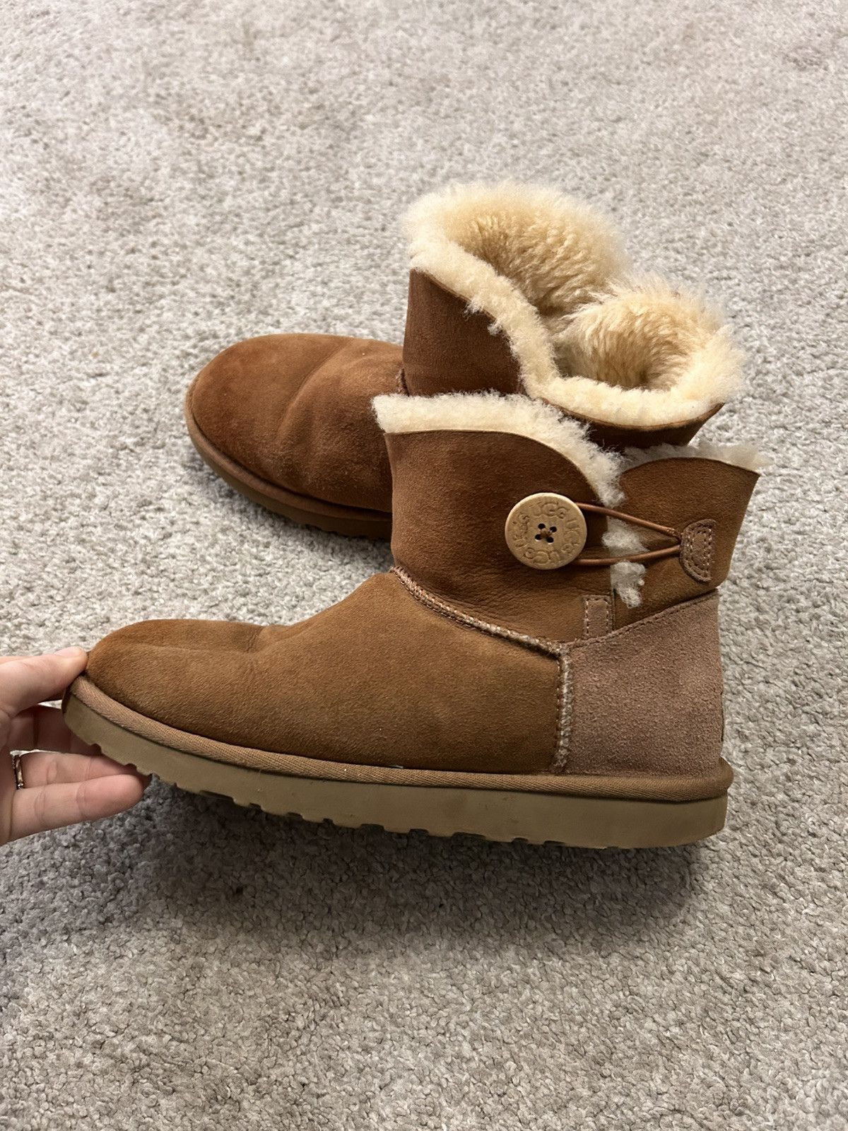 UGG MINI BAILEY BUTTON BOOTS CHESTNUT SIZE US 8 - image 3