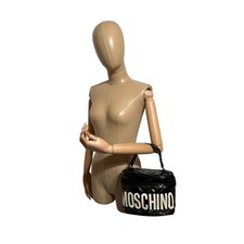 Borsa Vanity Vintage Moschino Nera Trapuntata con Logo in PVC