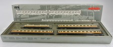 MARKLIN HO SCALE 2667 DIGITAL LUFTHANSA AIRPORT EXPRESS SET