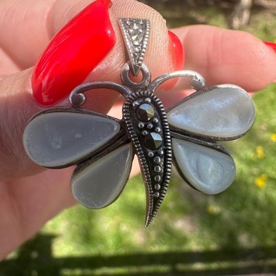 925 Sterling Silber Libelle Anhänger mit Mondstein & Markasit Natur inspiriert
