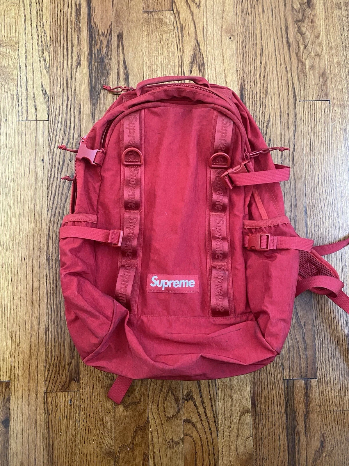 Sac à dos boîte Supreme FW20 rouge foncé