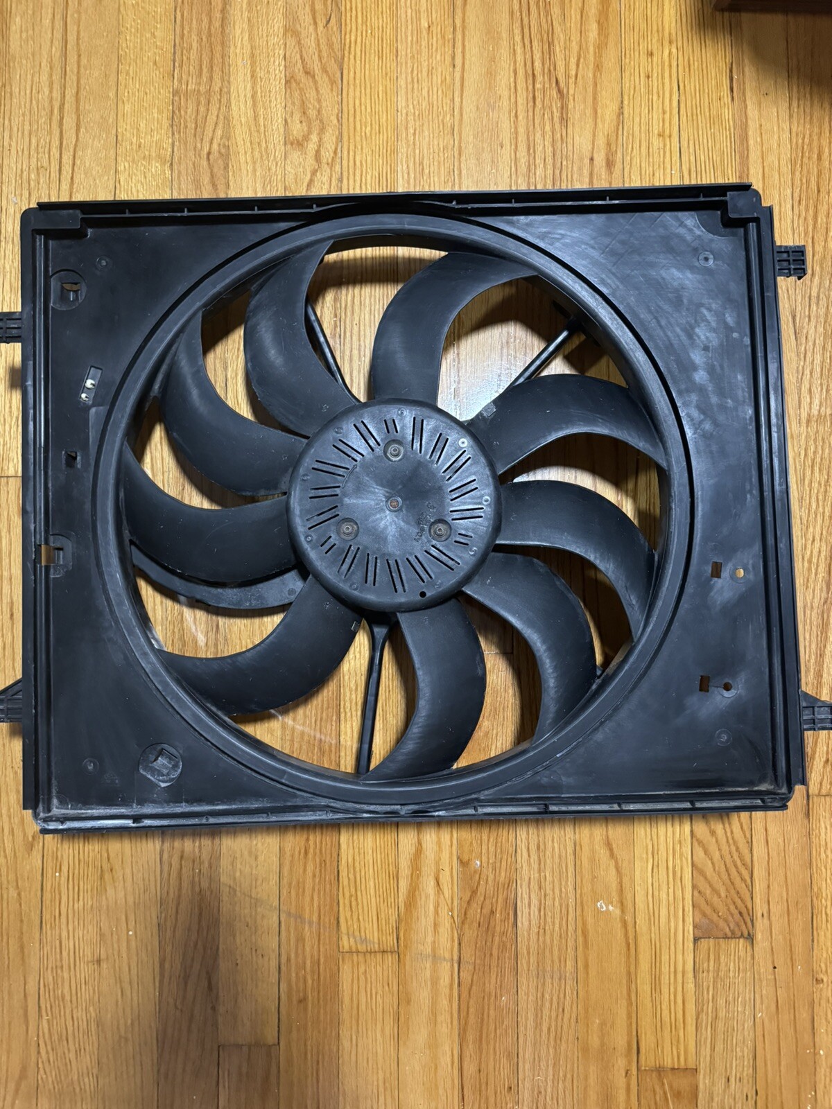 Maserati Ghibli Quattroporte Radiator Fan 