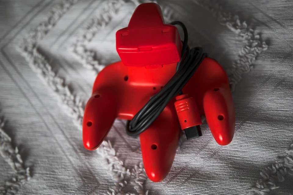 Nintendo 64 N64 Controller Gamepad - Red with maching Joy Tech rumble pack - Image 3 of 4