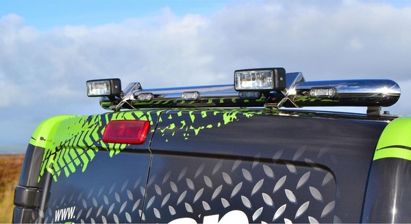 Heck DachträGer + Spot Lampe + Rot Leds FüR Renault Trafic 2014 - 2022 Edelstahl-image