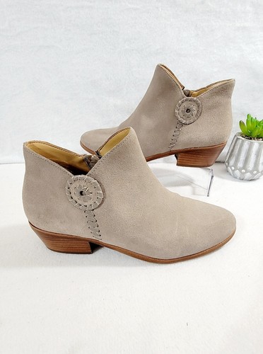 Jack Rogers Peyton Women Beige Suede Ankle Booties Side Zip Cuban Heels Size 8.5 - Picture 2 of 10