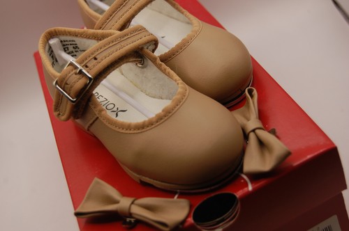 NIB Capezio Mary Jane Tap Shoe Toddler 3800T $52.00 Car 6.5 M MED NOT RETURNABLE - Picture 5 of 11