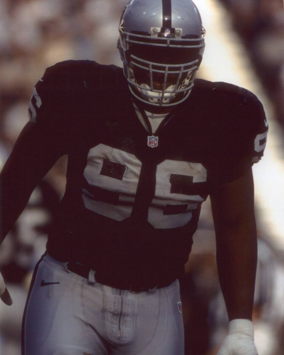 DARRELL RUSSELL OAKLAND RAIDERS 8X10 SPORTS PHOTO | eBay