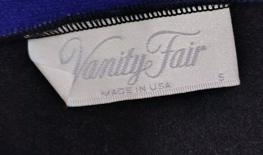 Vanity Fair Multi Color Small Polyester Long Slee… - image 3