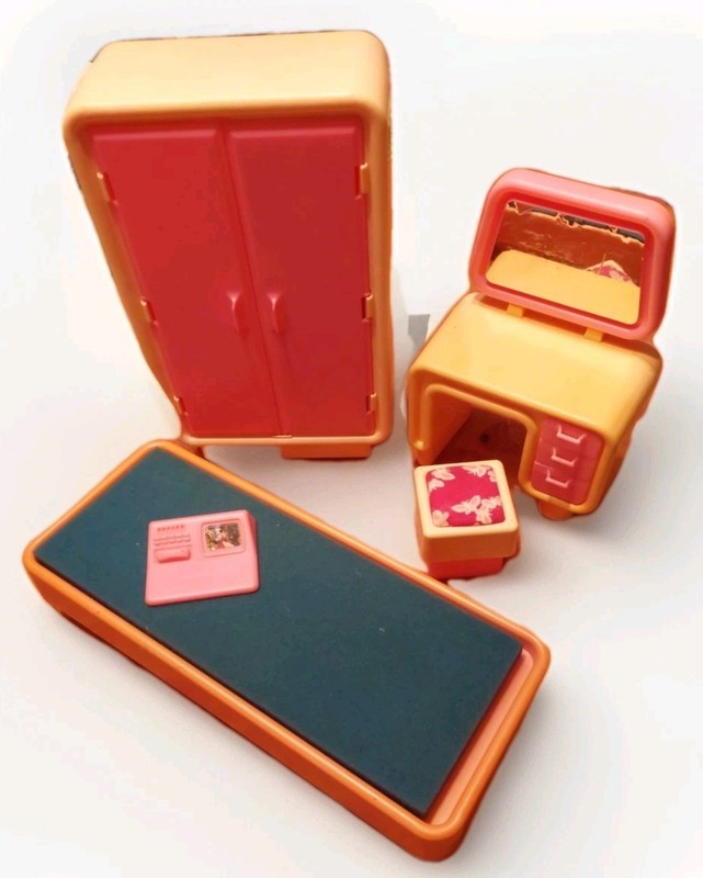 BARBIE 1977 Dream PINK BEDROOM Set WARDROBE Bed VANITY Seat Computer Top 2150 