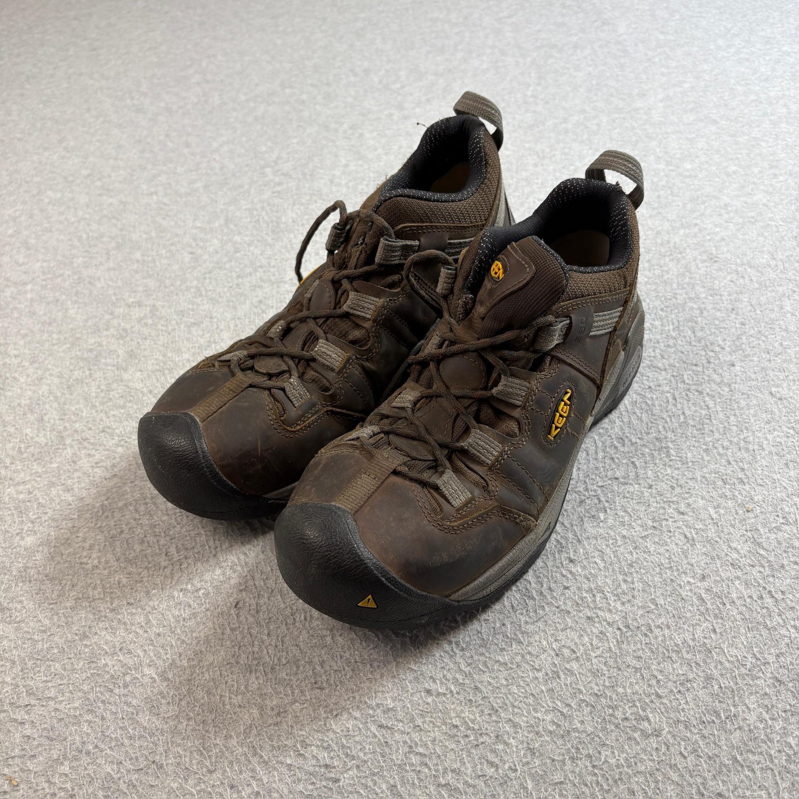 Scarpe KEEN Utility Uomo Taglia 9 Marrone Punta Acciaio Impermeabili Escursionismo Lavoro Sneakers