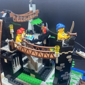 LEGO 6273 Pirates Rock Island Refuge 100% Complete Vintage Retired Set