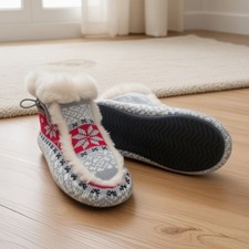 Women's Sheepskin Wool Slippers Norwegian Snowflake Fur Lined Cozy Booties