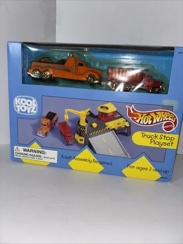 Vintage Hot Wheels Truck Stop Playset 1999