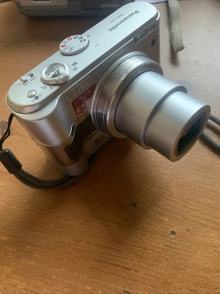Panasonic LUMIX DMC-LZ4 5,0 MP Digitalkamera - Silber, Foto 3 von 5