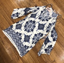 Forever 21 Contemporary Cold Shoulder Dress